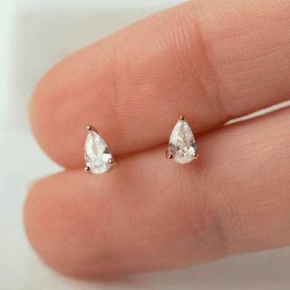 Diamond Goccia Stud - ARZEWENA